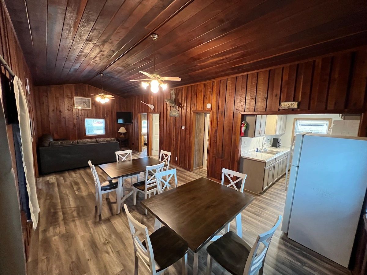 Cabin 6 Dining Kitchen