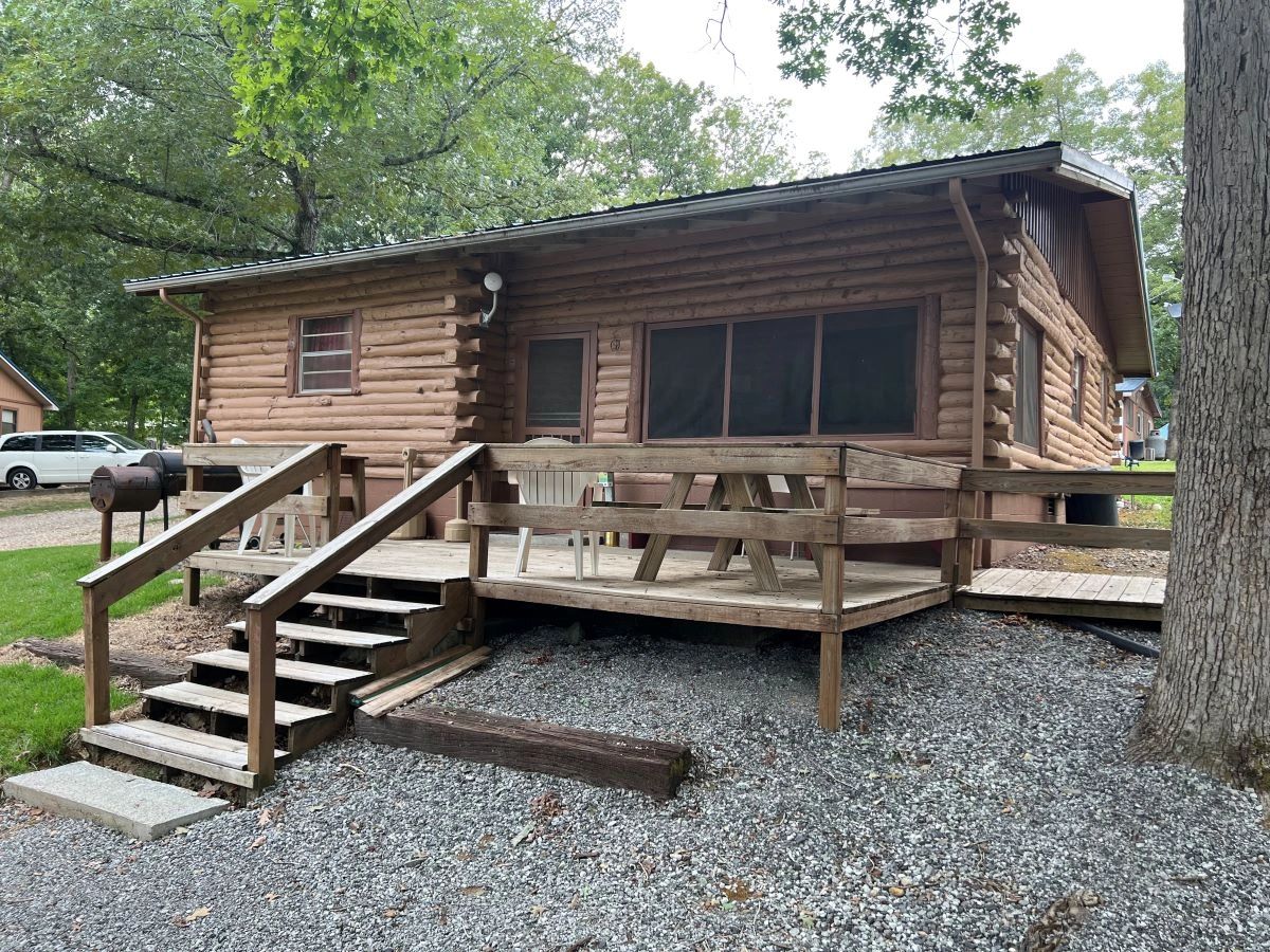 Cabin 6 – Big Bass Lodge exterior